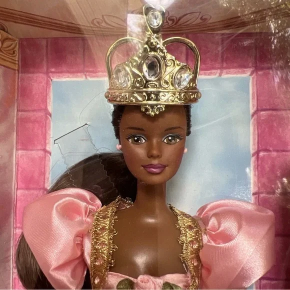 Mattel 1997 Rapunzel Barbie #18164 NRFB Long Hair Crown - Picture 3 of 12